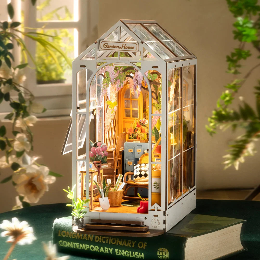 DIY Book Nook kit - Greenhouse