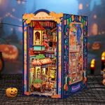 DIY Book Nook Kit  - Plaza de los Muertos Figured'Art