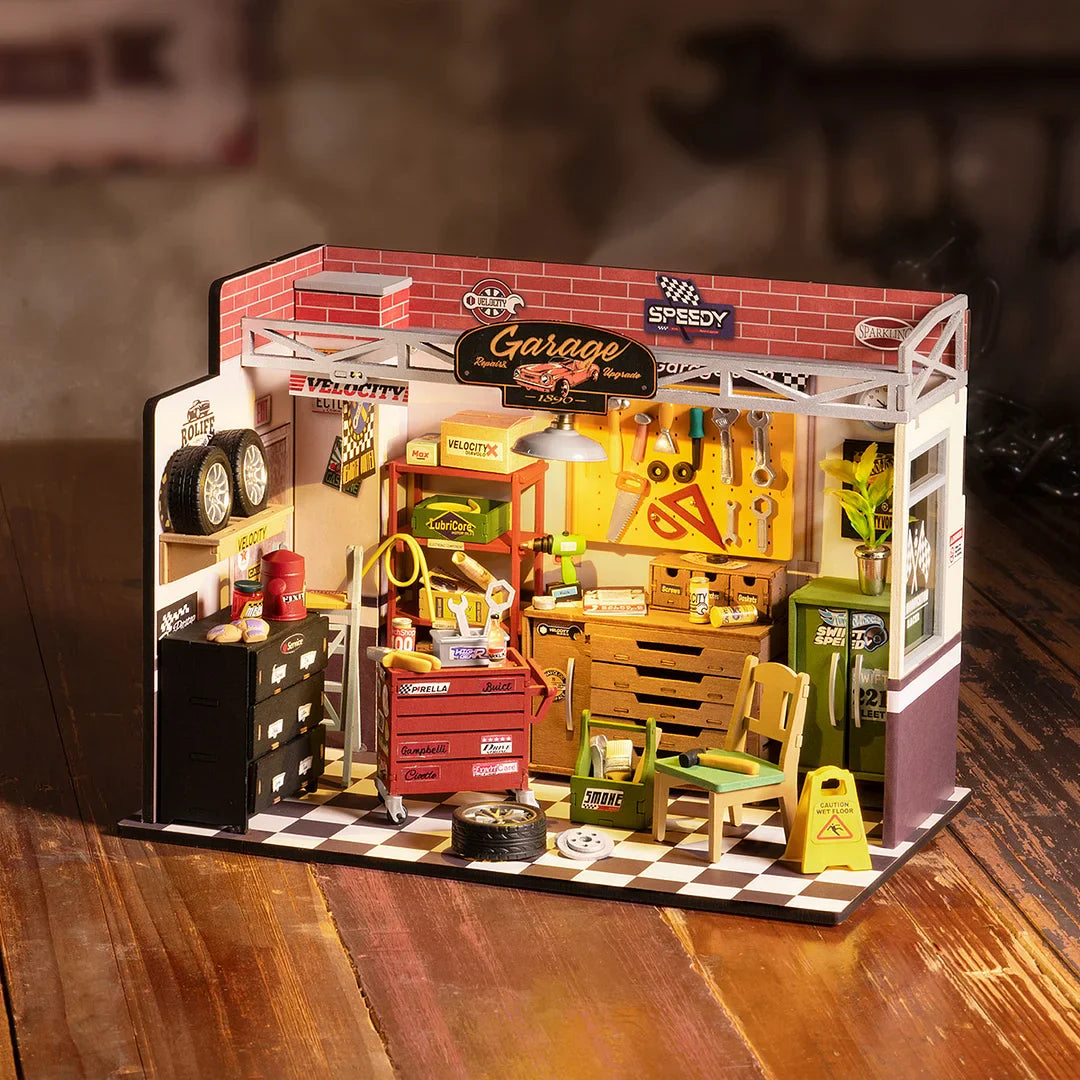 Miniature House - Garage Workshop